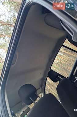 Хэтчбек Dacia Sandero 2011 в 