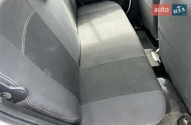 Хэтчбек Dacia Sandero 2010 в 