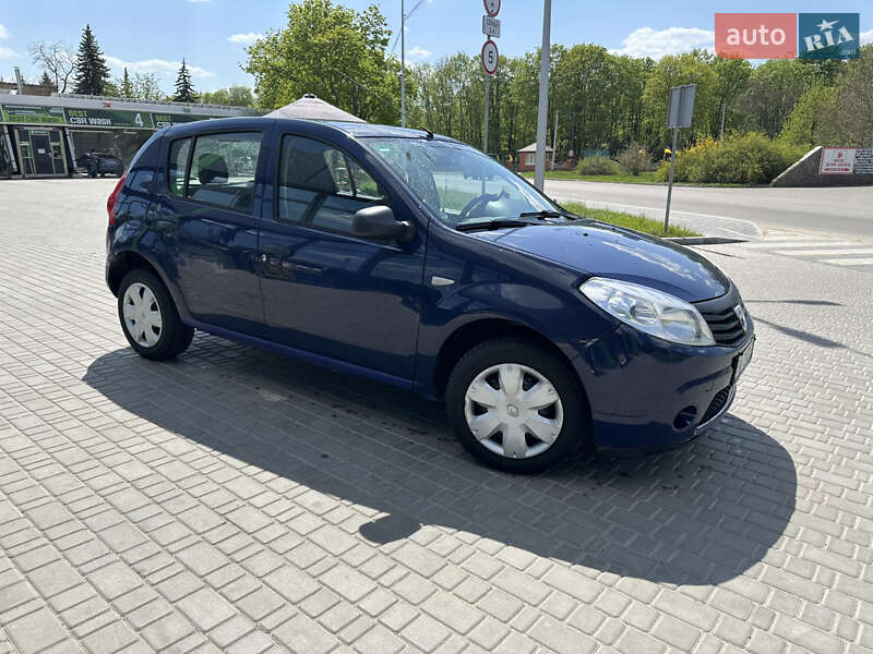 Dacia Sandero 2009