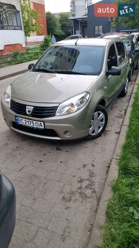 Dacia Sandero 2010