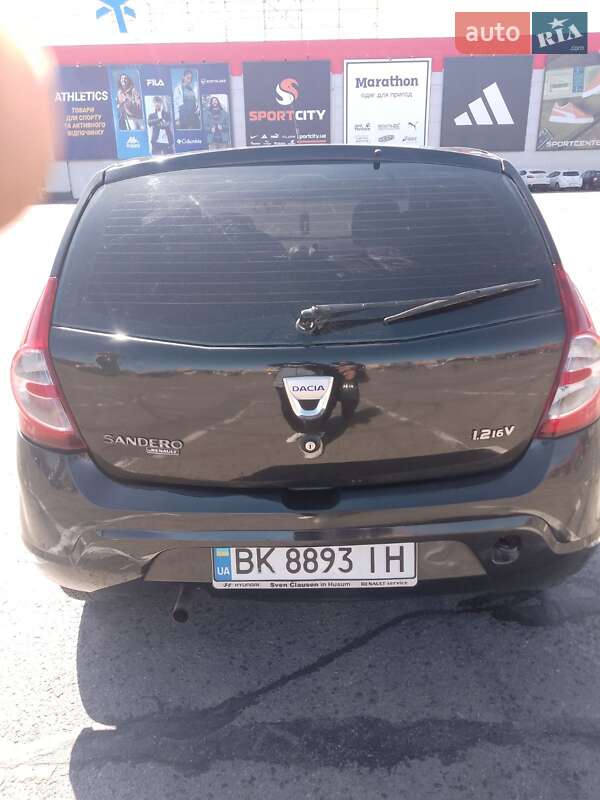 Хэтчбек Dacia Sandero 2009 в Остроге фото 6 Хэтчбек Dacia Sandero 2009 в Остроге