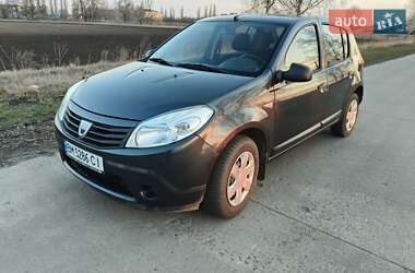 Хетчбек Dacia Sandero 2009 в Сумах