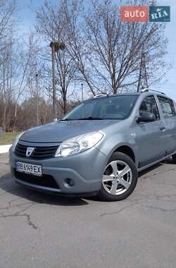 Хэтчбек Dacia Sandero 2008 в Харькове