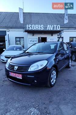 Хетчбек Dacia Sandero 2010 в Чернігові