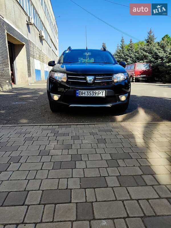 Хетчбек Dacia Sandero 2014 в Одесі