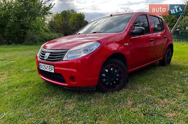 Хетчбек Dacia Sandero 2009 в Черкасах
