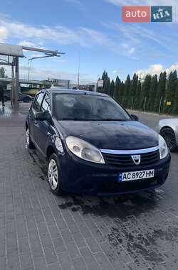 Хэтчбек Dacia Sandero 2011 в Луцке