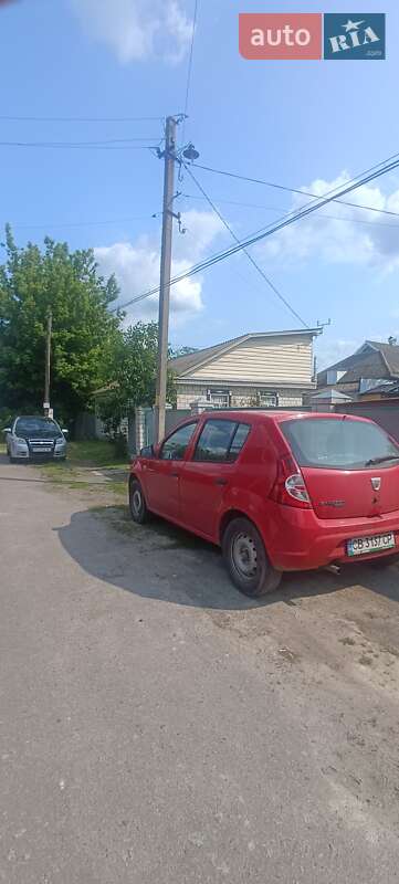 Хетчбек Dacia Sandero 2010 в Ніжині