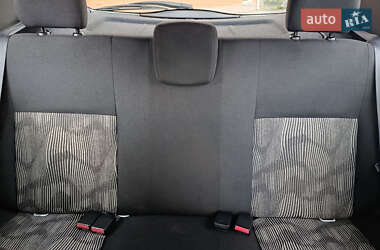 Хетчбек Dacia Sandero 2009 в 