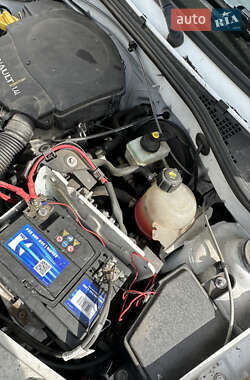 Хетчбек Dacia Sandero 2009 в 