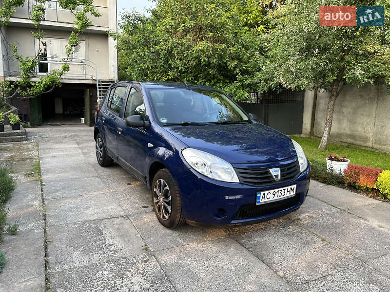 Хетчбек Dacia Sandero 2009 в Луцьку