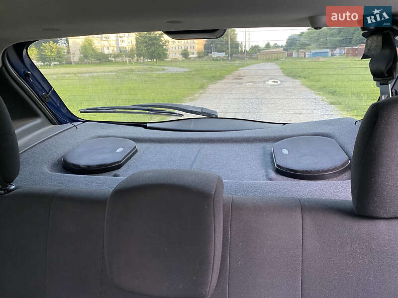 Хэтчбек Dacia Sandero 2009 в Виннице