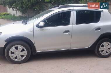Хетчбек Dacia Sandero 2014 в Харкові