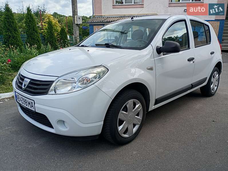 Dacia Sandero 2008