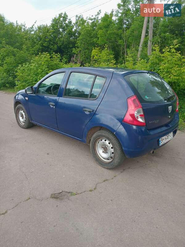 Хетчбек Dacia Sandero 2009 в Талалаївці