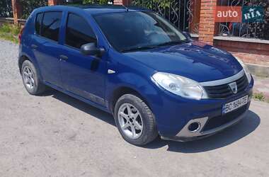 Хетчбек Dacia Sandero 2008 в Львові
