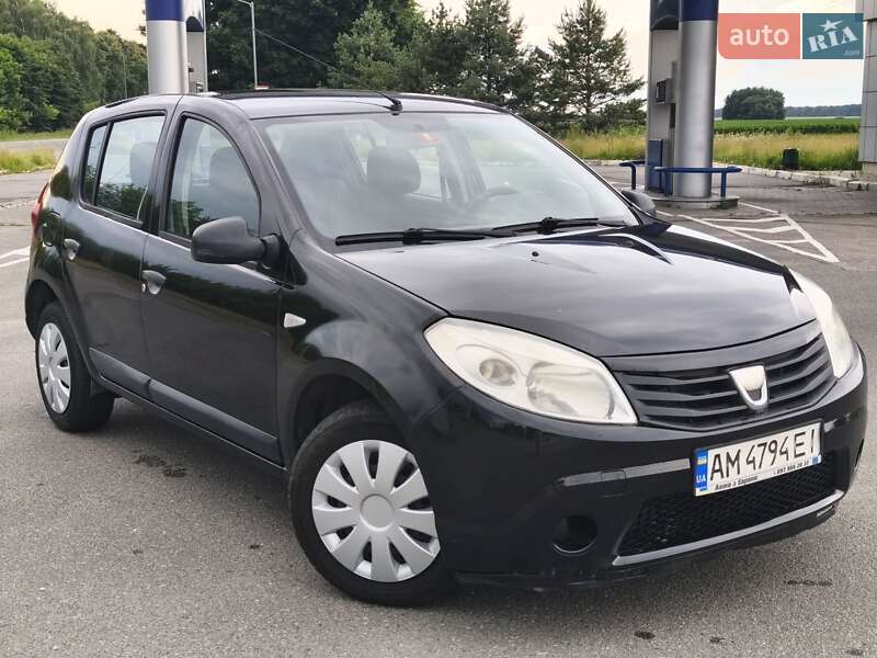 Dacia Sandero 2010