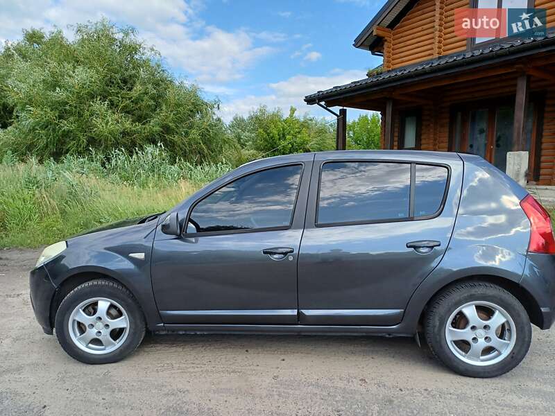 Dacia Sandero 2009