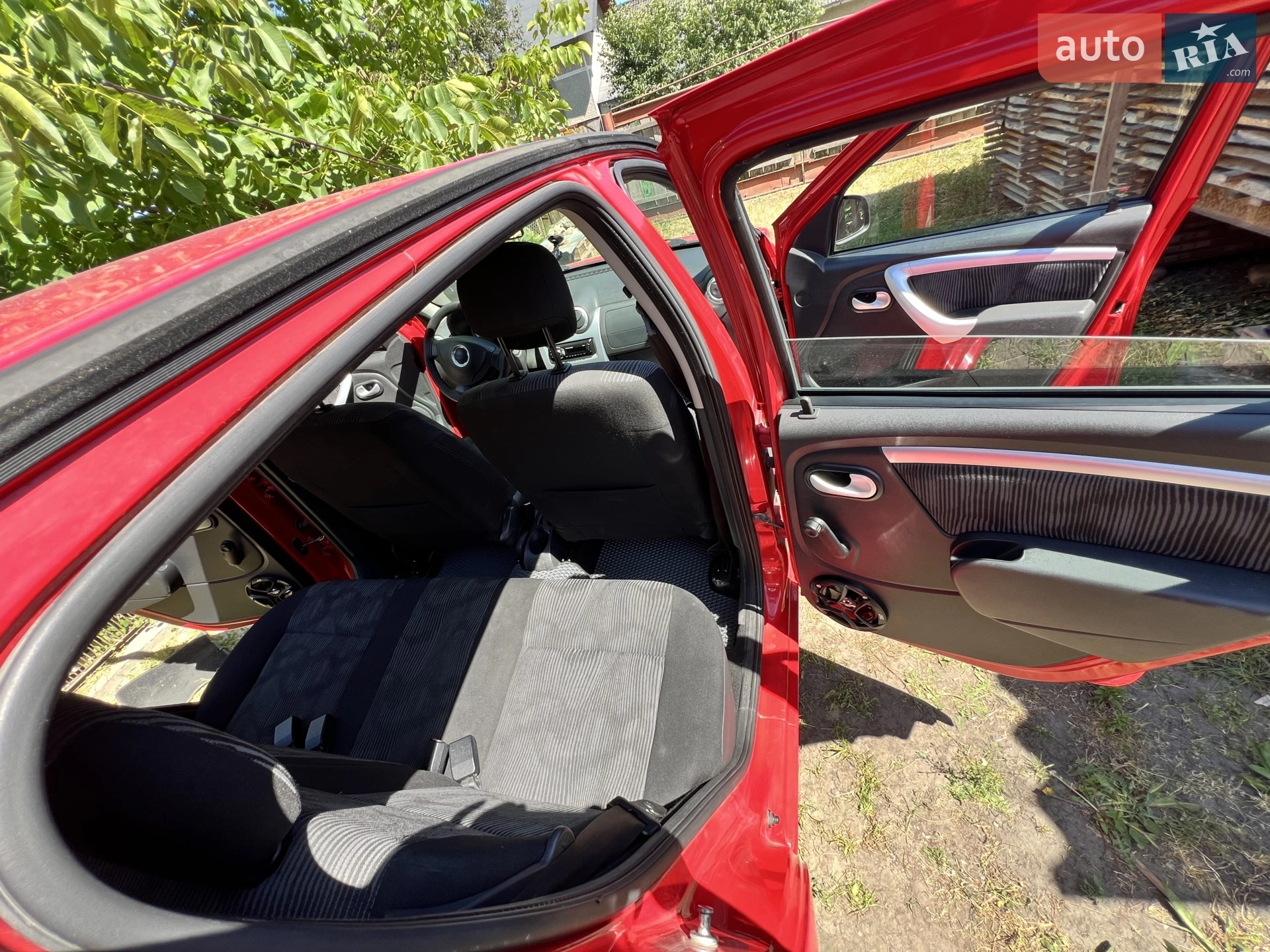 2010 Dacia Sandero - мініатюра 10