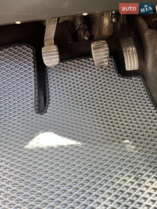 Хетчбек Dacia Sandero 2010 в Івано-Франківську