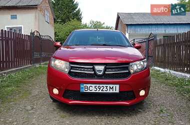 Хэтчбек Dacia Sandero 2013 в 