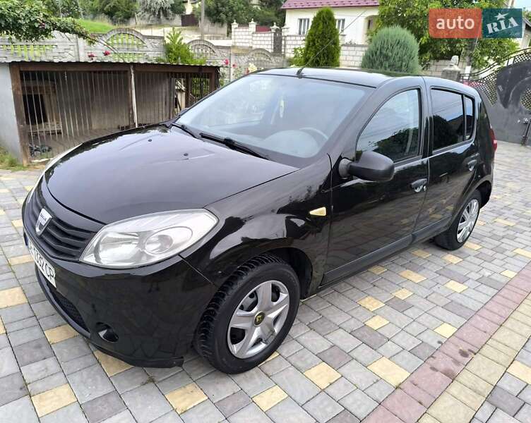Dacia Sandero 2010