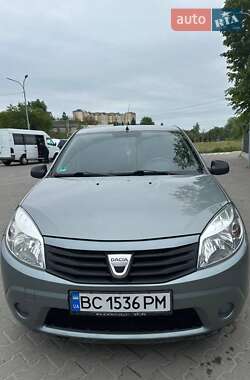 Хетчбек Dacia Sandero 2009 в Львові