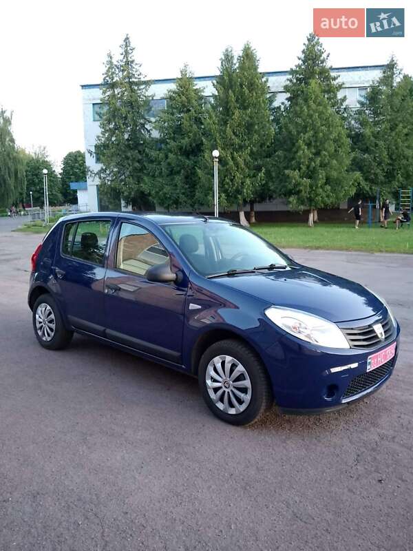 Dacia Sandero 2009