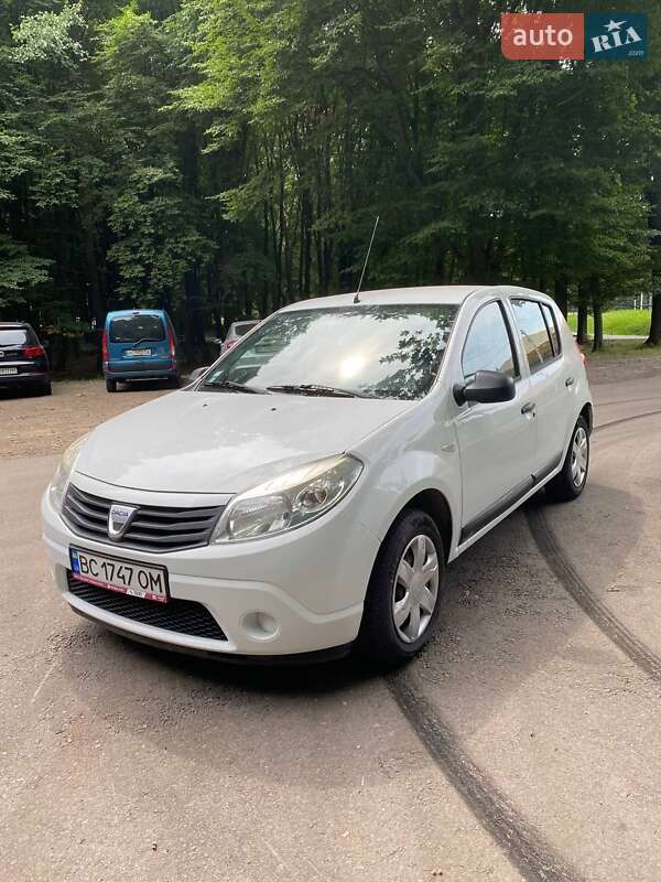 Dacia Sandero 2010
