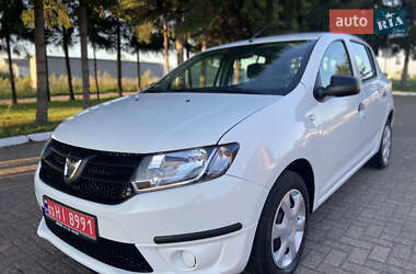 Хэтчбек Dacia Sandero 2014 в Ровно