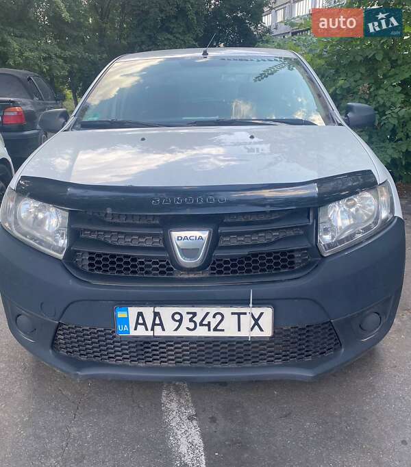 Dacia Sandero 2013