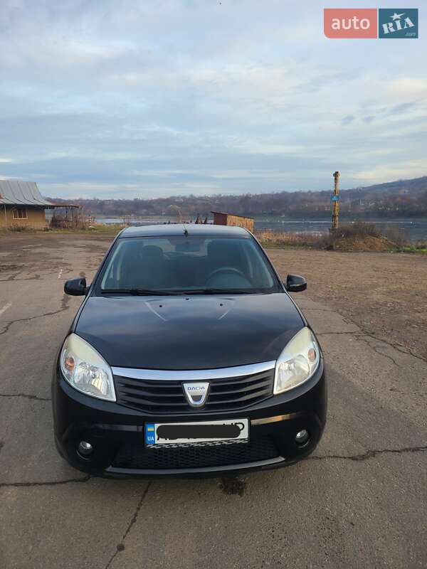 Dacia Sandero 2010