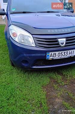 Хэтчбек Dacia Sandero 2009 в Калиновке