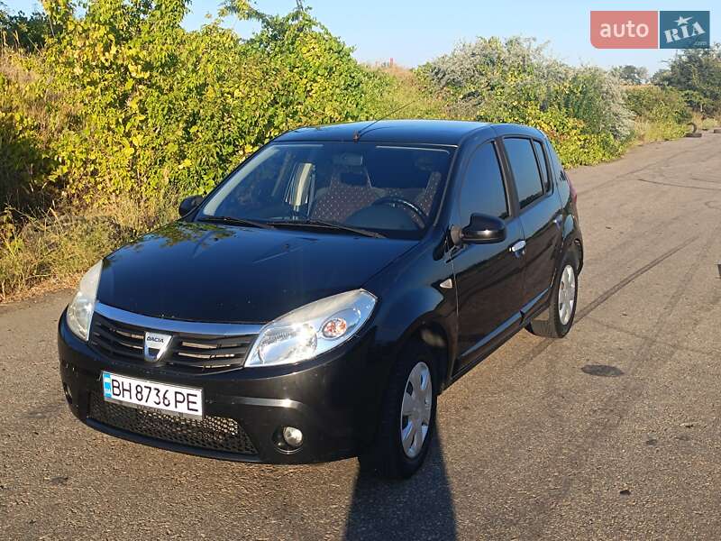 Хетчбек Dacia Sandero 2009 в Одесі