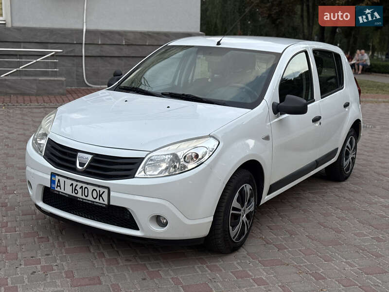 Dacia Sandero 2010