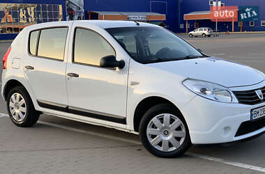 Хэтчбек Dacia Sandero 2011 в Сумах