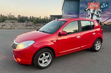 Хетчбек Dacia Sandero 2008 в Харкові
