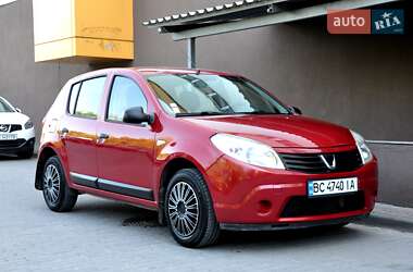 Хетчбек Dacia Sandero 2010 в Львові