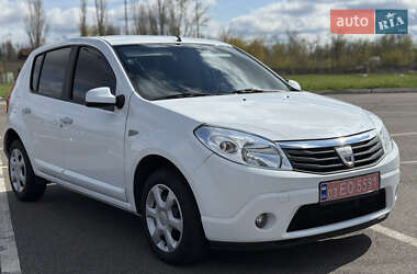 Хетчбек Dacia Sandero 2011 в Кривому Розі