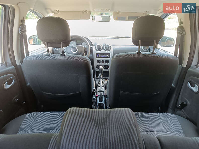 Хэтчбек Dacia Sandero 2009 в Красилове