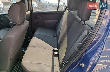 Хетчбек Dacia Sandero 2009 в  фото 14 Хетчбек Dacia Sandero 2009 в