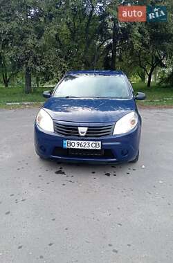 Хетчбек Dacia Sandero 2009 в Тернополі