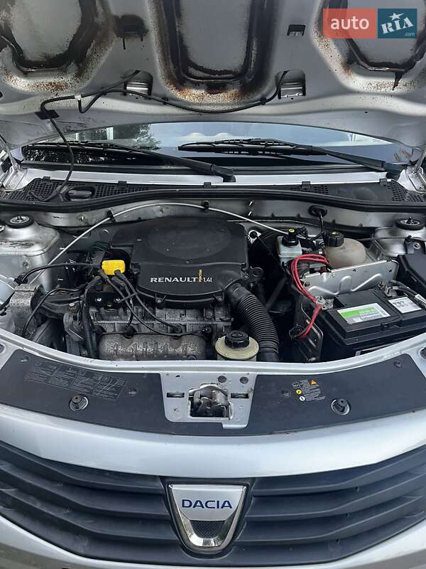 Хетчбек Dacia Sandero 2008 в Чернігові