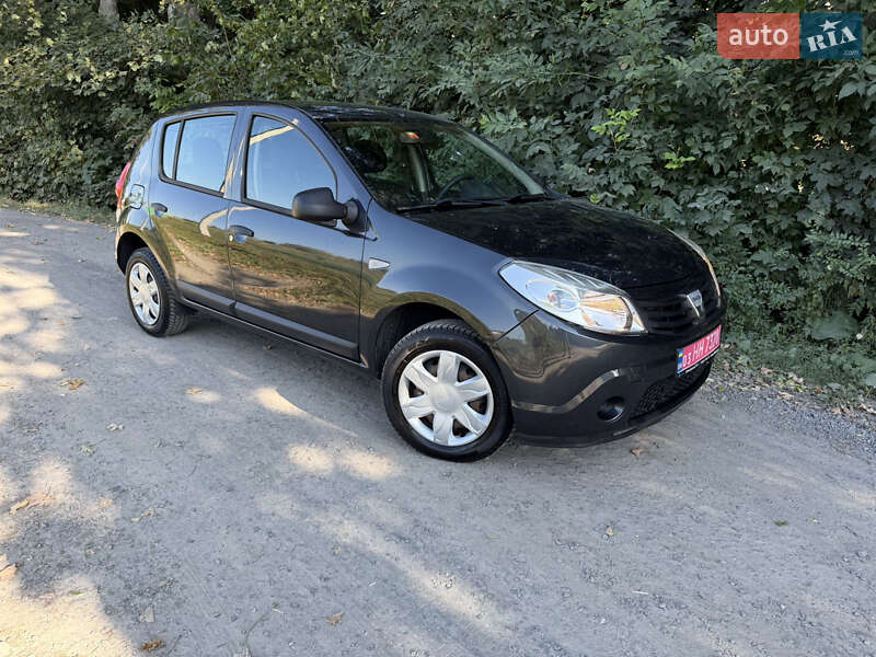 Dacia Sandero 2010