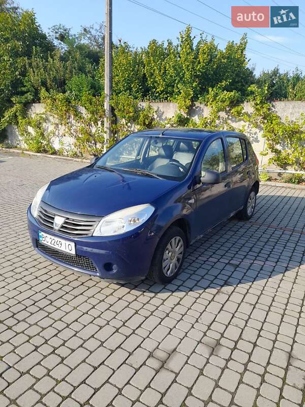 Хетчбек Dacia Sandero 2009 в Львові