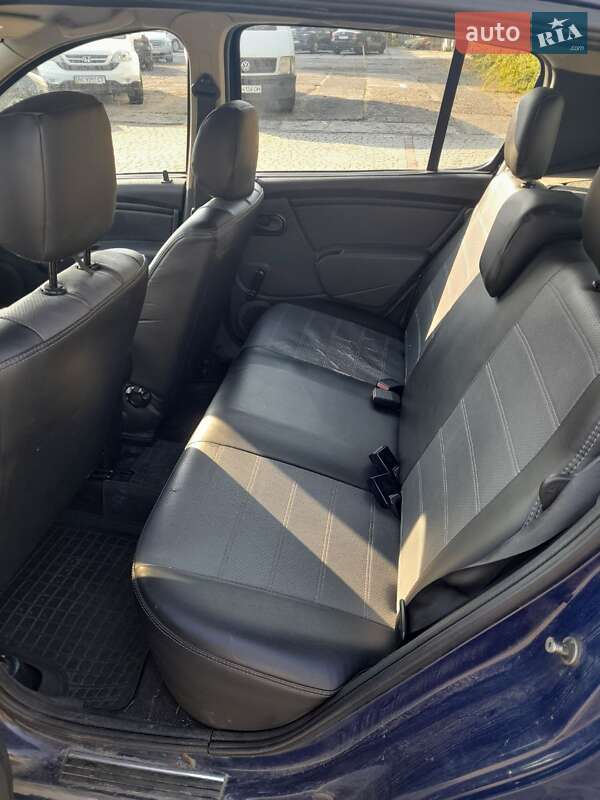 Хетчбек Dacia Sandero 2009 в Львові