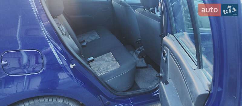 Хэтчбек Dacia Sandero 2009 в Полтаве фото 5 Хэтчбек Dacia Sandero 2009 в Полтаве