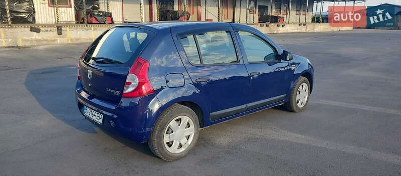 Хэтчбек Dacia Sandero 2009 в Полтаве фото 3 Хэтчбек Dacia Sandero 2009 в Полтаве
