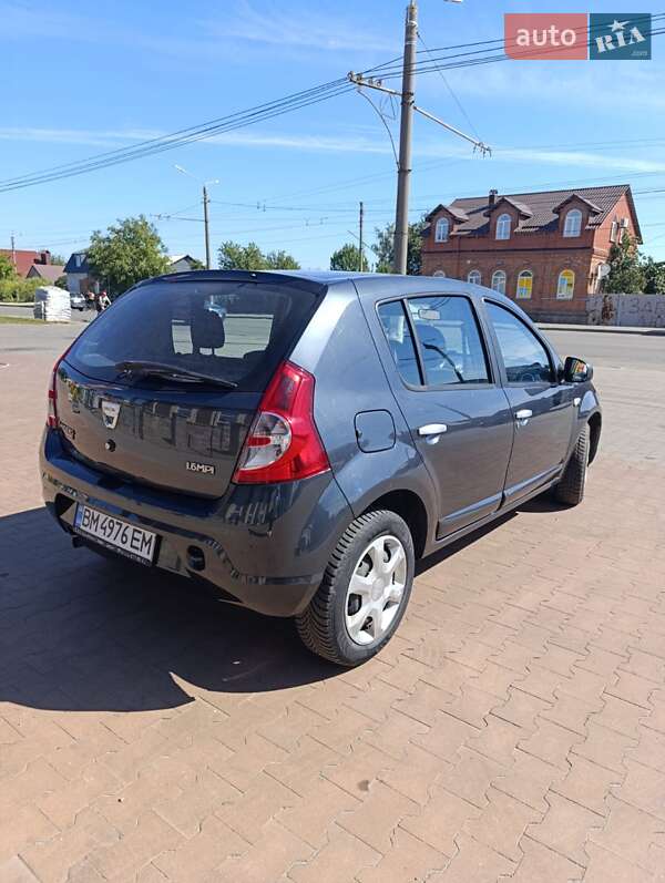 Хетчбек Dacia Sandero 2009 в Сумах
