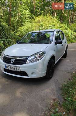 Хетчбек Dacia Sandero 2009 в Шептицькому